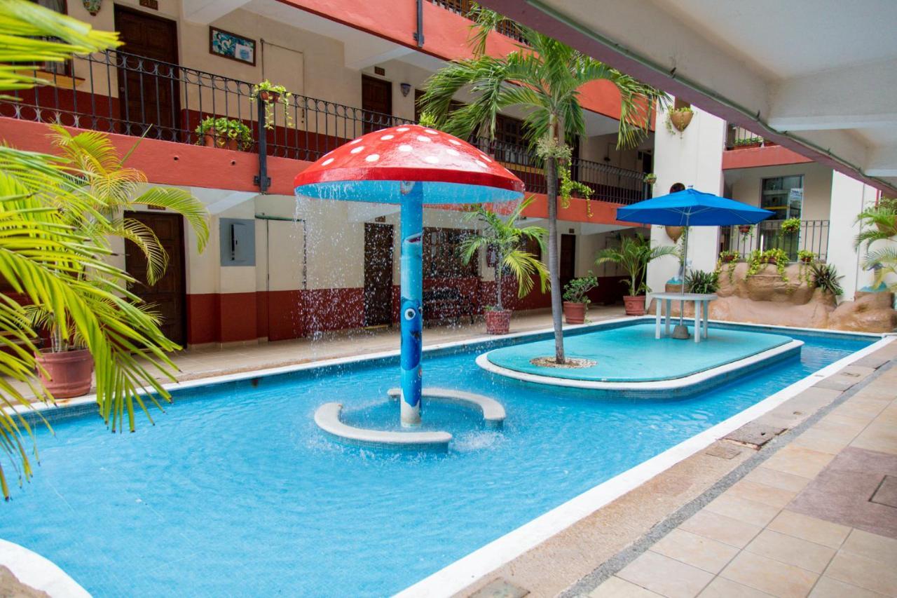 Hotel Hacienda Maria Eugenia Acapulco Exterior photo